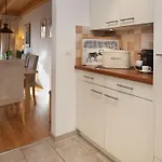 Racer's Retreat Apt-2 By Interhome Apartament