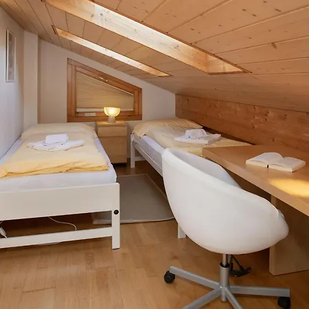 Racer's Retreat Apt-2 By Interhome Lejlighed