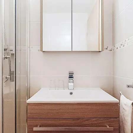 Racer's Retreat Apt-2 By Interhome *